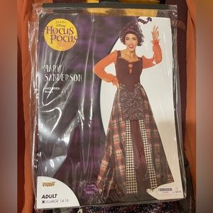 **HOCUS POCUS** Mary Sanderson Halloween Costume